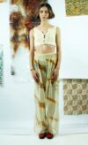 花弁* pantalon large et transparent
